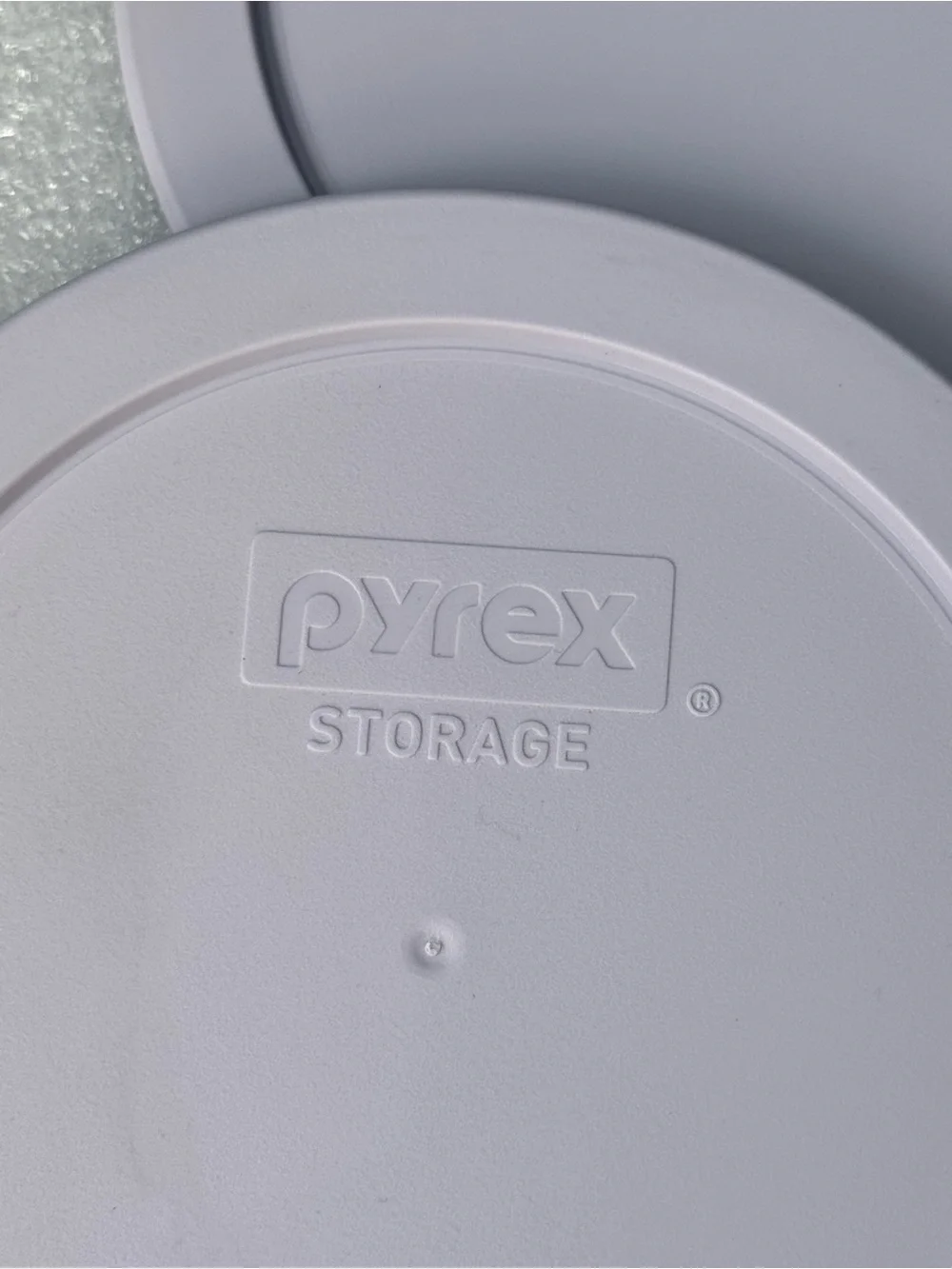 Pyrex Lavender Silicone Round Storage Lids - Set of 2
